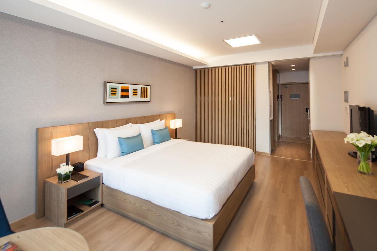 Double Studio,703507336:JPEG